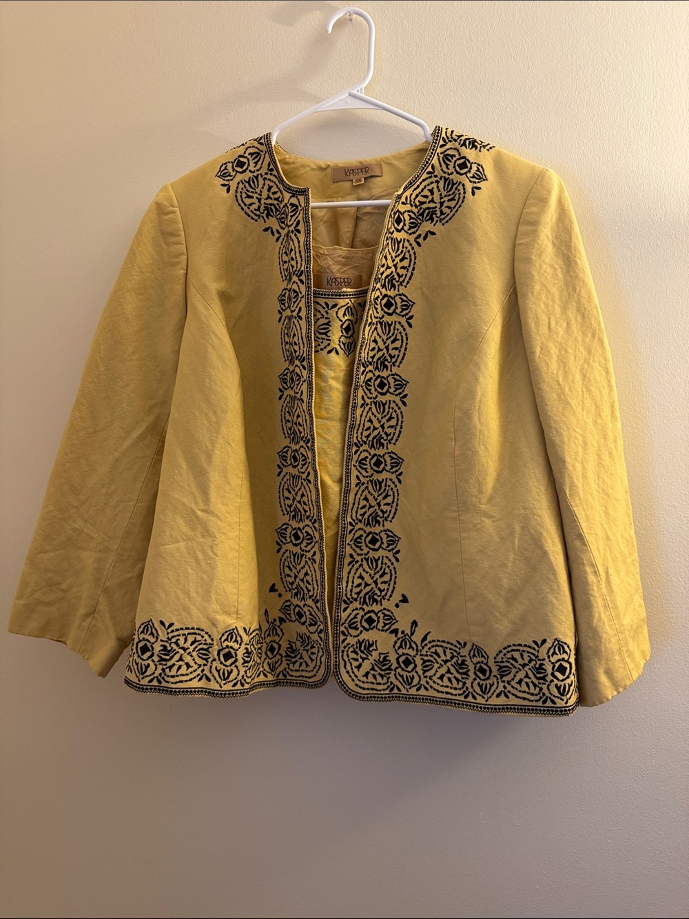 KASPER Embroidered Blazer & Tank Set